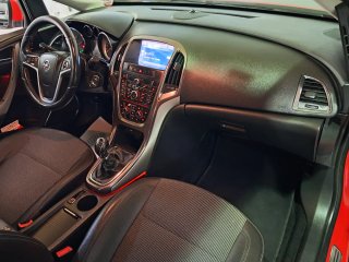 Opel Astra 2011