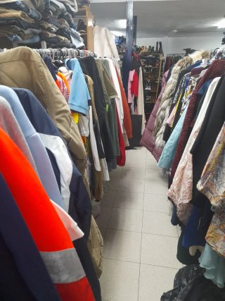 Ropa y Zapatos Variados