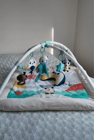 Gimnasio Bebé Tiny Love Colección Magical