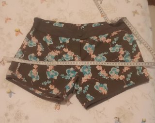 Pantalón corto estampado floral