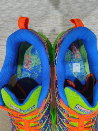 New Balance MT 110 v2 azul metalizado multi 42,5