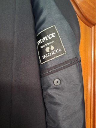 Traje de hombre negro