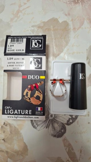 Abrazadera BG Duo LD9 para saxo alto y/o clarinete