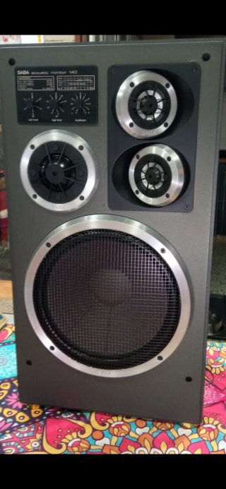 Altavoces vintage SABA Acoustic Monitor 140.