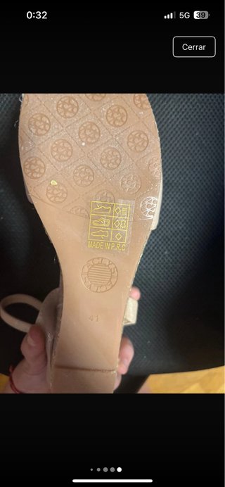 Sandalias de verano con plataforma beige y doradas