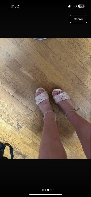 Sandalias de verano con plataforma beige y doradas