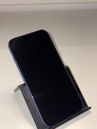 iPhone 16 Blu ultramarino