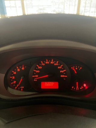 Nissan NV400 2016