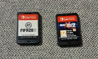 Pacchetto di 2 videogiochi FIFA 20 e Dragon Ball Xenoverse