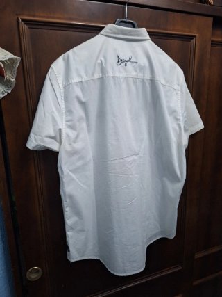 2 Camisas Caballero: Blanca y Vaquera