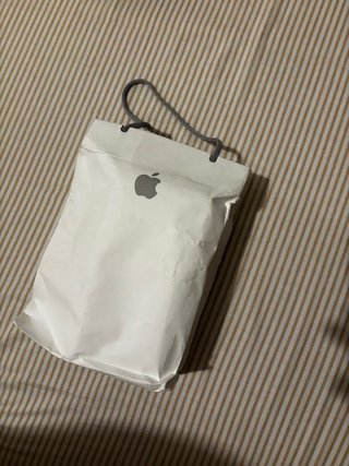 iPhone 15 Negro 128 GB + Accesorios + Protector
