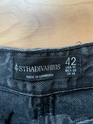 Shorts vaqueros negros rotos