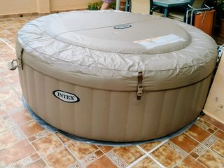 Jacuzzi Hinchable Intex Poco Uso