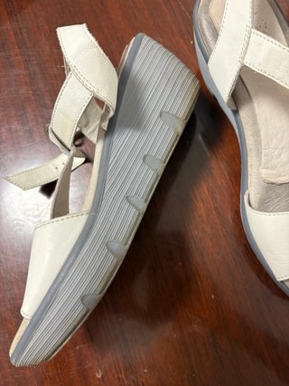 Sandalias Bla Piel Talla 40 tacon de 6,5 cm