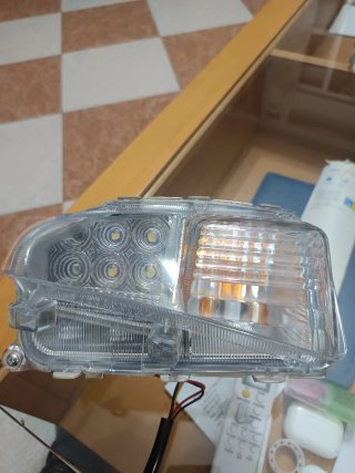 Faro luz diurna derecho