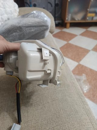 Faro luz diurna derecho