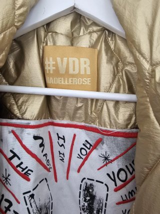 Abrigo acolchado VDR dorado