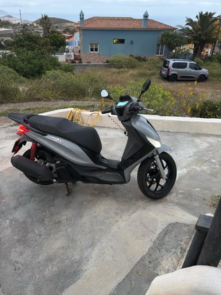 Piaggio Medley 125 S Gris