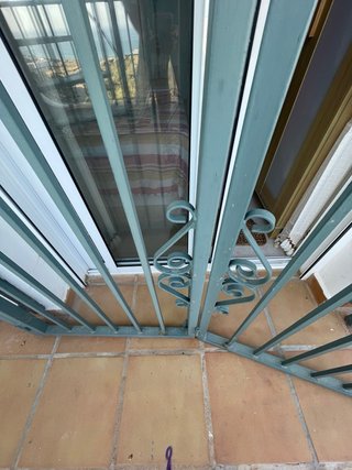 Reja de seguridad para puerta