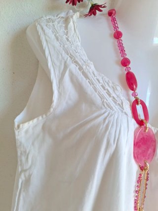 Vestito lungo bianco estivo con rouches