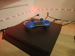 Consola PS4 Slim + 7 Juegos + Accesorios
