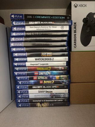 PS4 Slim 1TB (sin mando) // Juegos por separado