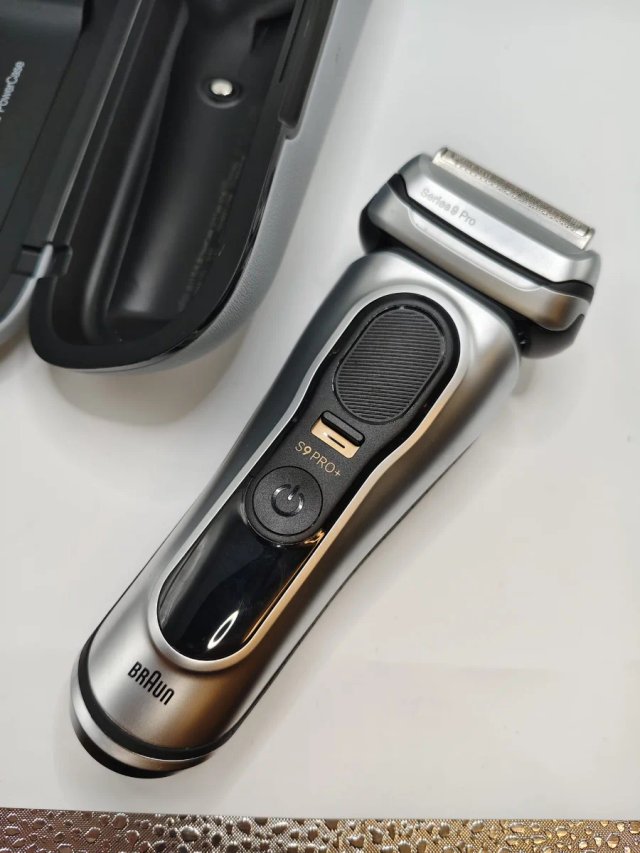Rasoio Elettrico Braun Series 9 PRO+ Argento e Nero