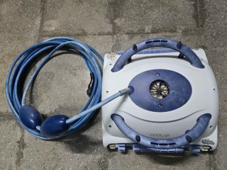 Robot limpiafondos y paredes  Dolphin  pool up