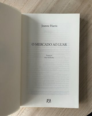 “O Mercado ao Luar”, Joanne Harris