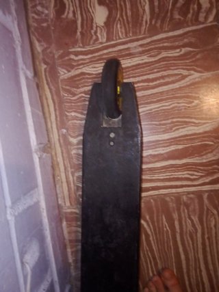 Patinete trucos dorado