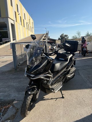 Zontes 368g Maxi-Scooter Negra