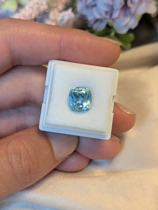 Aguamarina Natural Cushion Cut