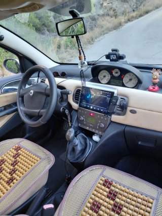 Lancia Ypsilon 2005