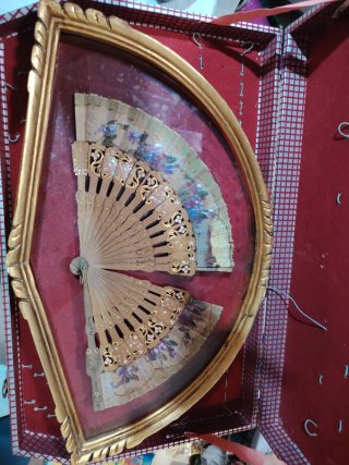 Abanico  y abaniquera antiguos