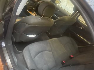 Mercedes-Benz E220 2003