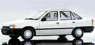 Paragolpes Trasero Opel Kadett 4 Puertas sedan