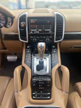 Porsche Cayenne 2012