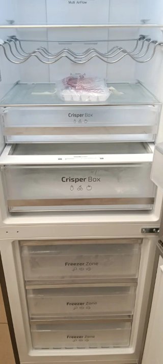 Nevera  cecotec con dispensador de agua