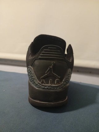 Jordan 3 Retro Negras Talla 42
