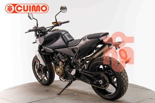 HUSQVARNA SVARTPILEN 801