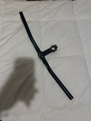 Manillar y potencia bicicleta negro