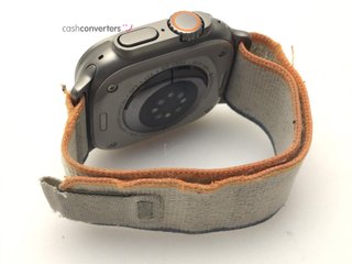 apple watch ultra 2 49mm (gps 4g) titanio