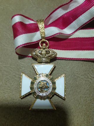 Medalla Militar San Hermenegildo Corona