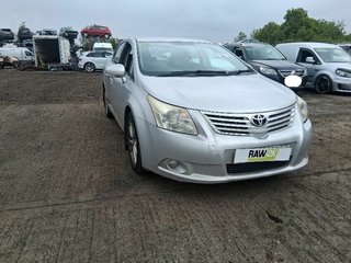Despiece TOYOTA AVENSIS 2.0 D-4D PLATEADO