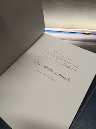 libro de cine, 50 AÑOS DE LA SEMANA INTERNACIONAL DE CINE DE VALLADOLID. 1956-2005. UNA VENTANA AL MUNDO.