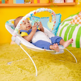 Bright Starts asiento vibrador bebé juguetes
