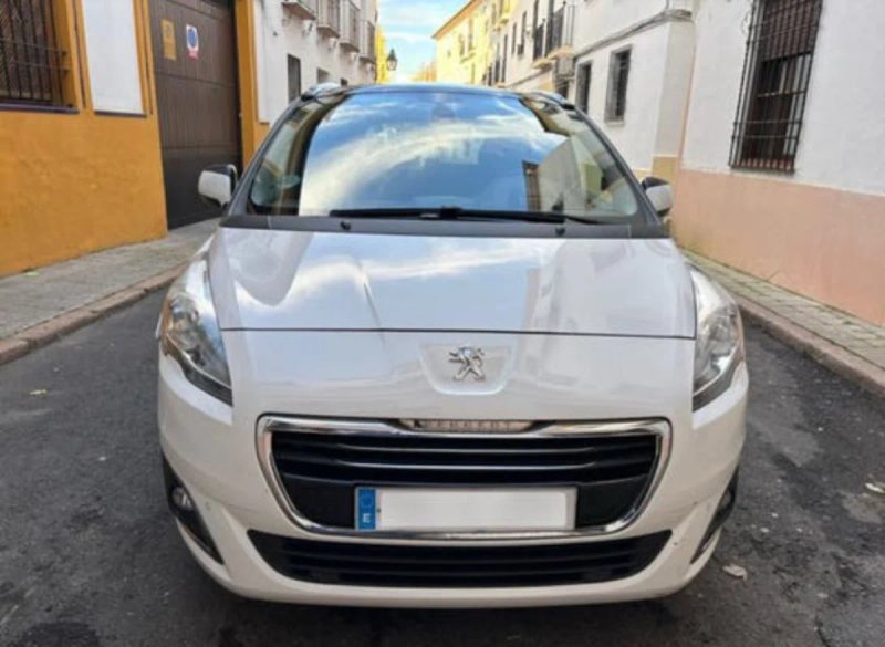 Peugeot 5008 2016 - foto 1