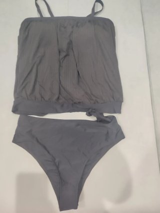 Bikini con camiseta talla L