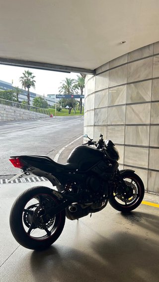 Yamaha XJ6