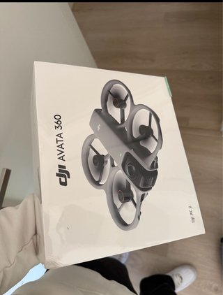 DJI Avata 360 Drone con RC2